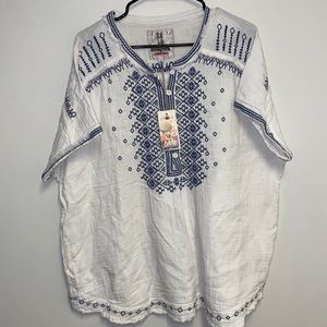 Johnny Was NWT embroidered top